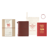 TRAVELER'S notebook Passport Size LOVE AND TRIP Red 4