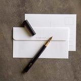 YStudio Resin Black vulpen