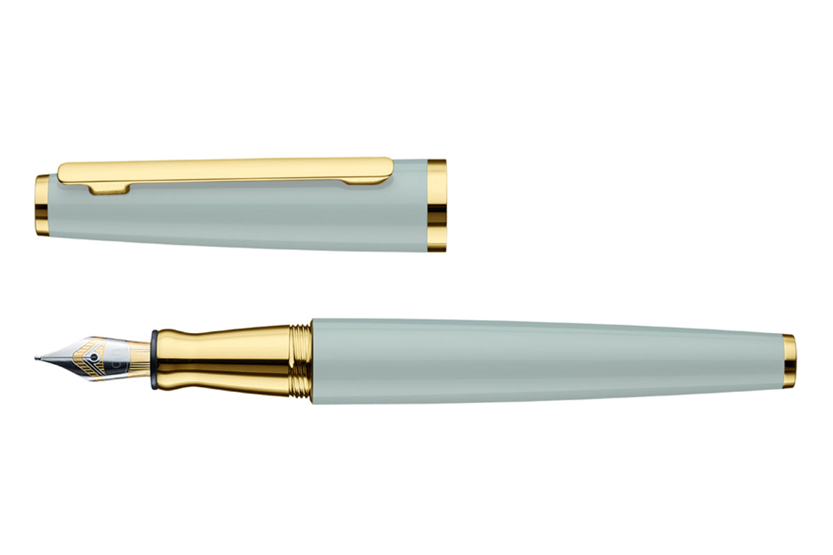 Otto Hutt D06 Pistachio fountain pen – P.W. Akkerman Den Haag